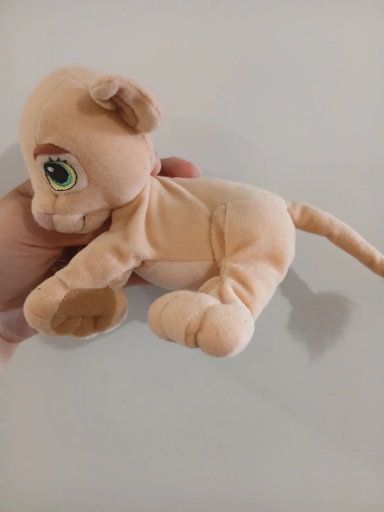 Peluche pequeña Nala El Rey León – photo 2